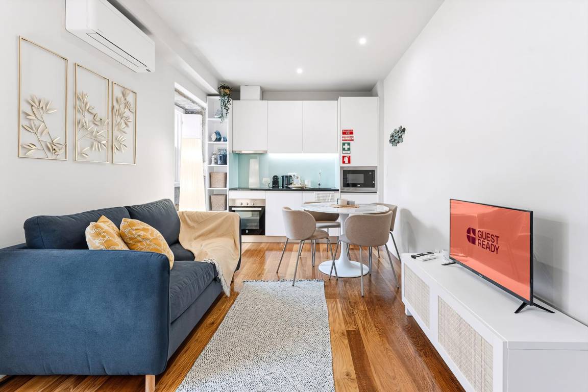 42 M² Ferienwohnung ∙ 1 Schlafzimmer ∙ 4 Gäste - Porto