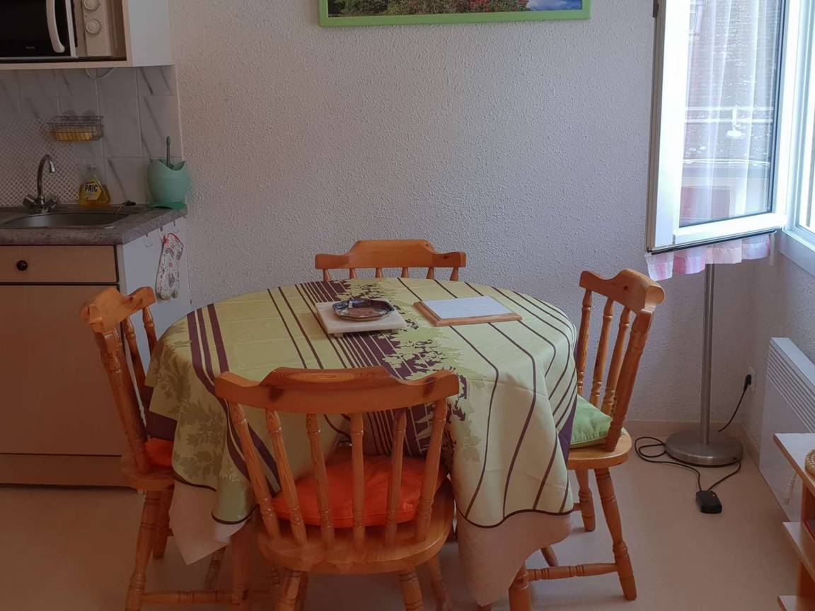 30 M² Ferienwohnung ∙ 2 Schlafzimmer ∙ 6 Gäste - Cauterets