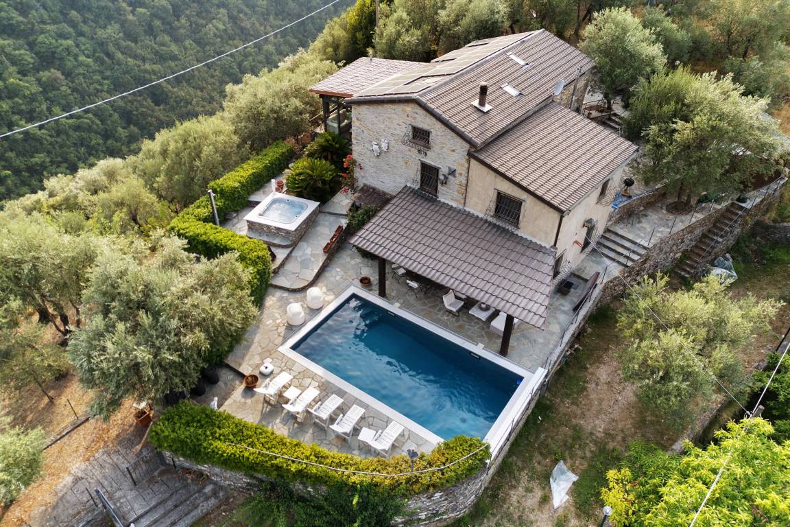 200 M² Villa ∙ 4 Slaapkamers ∙ 8 Gasten - Rapallo