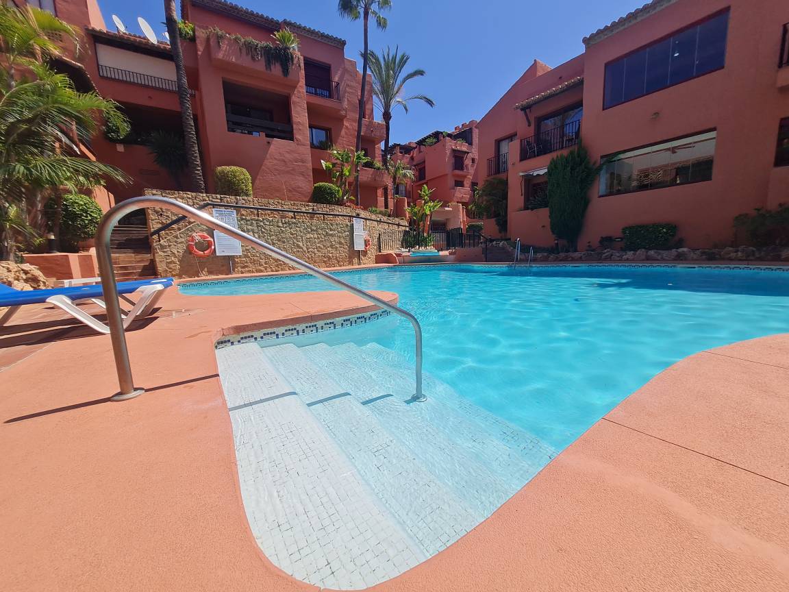 110 M² Apartment ∙ 2 Bedrooms ∙ 4 Guests - Marbella