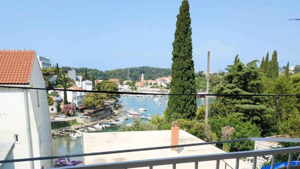 57 M² Apartment ∙ 2 Bedrooms ∙ 6 Guests - Cavtat