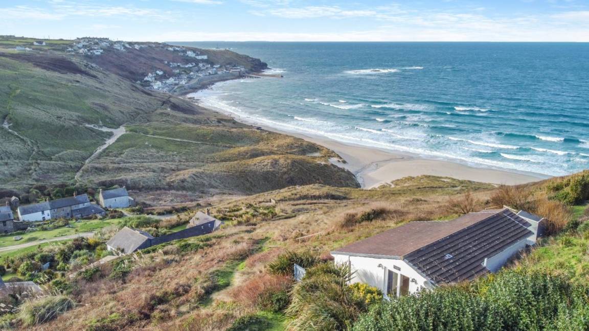 House ∙ 2 Bedrooms ∙ 4 Guests - Porthcurno