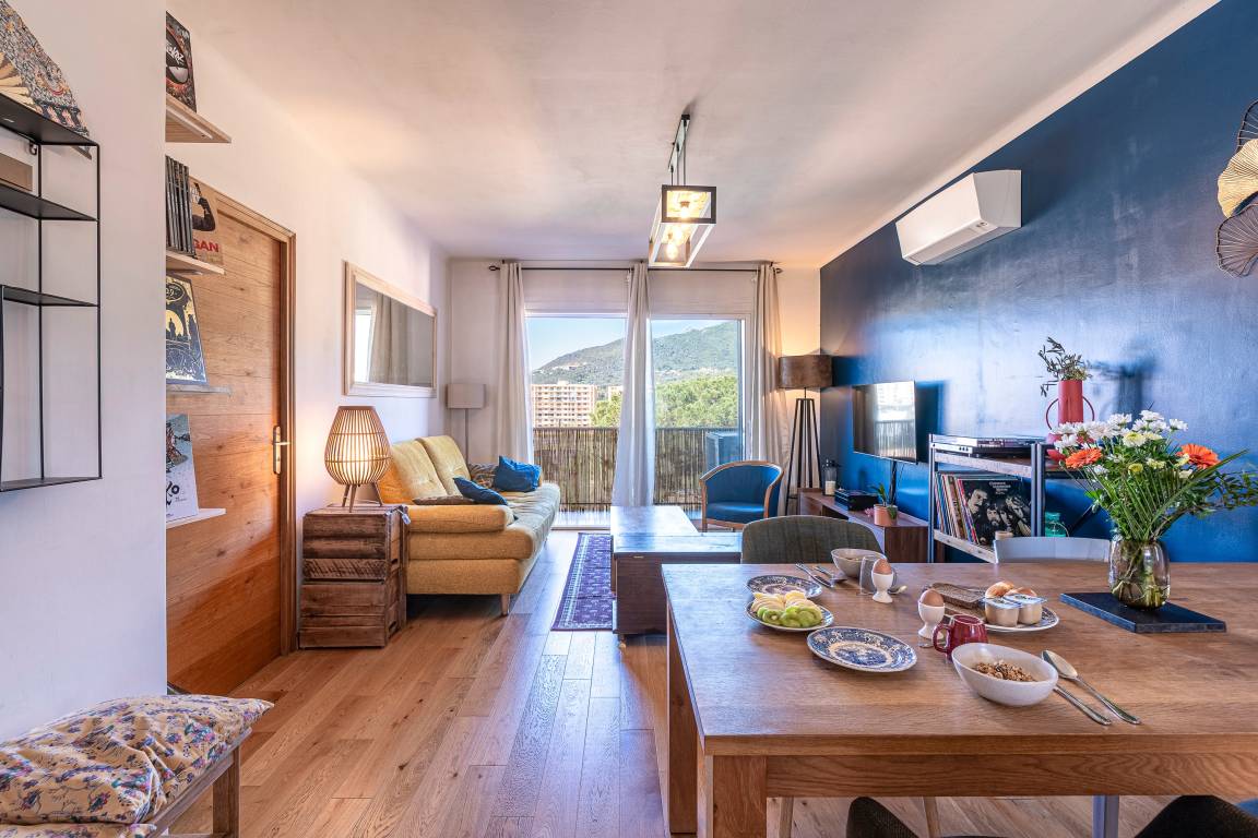 60 M² Appartement ∙ 2 Chambres ∙ 4 Personnes - Ajaccio