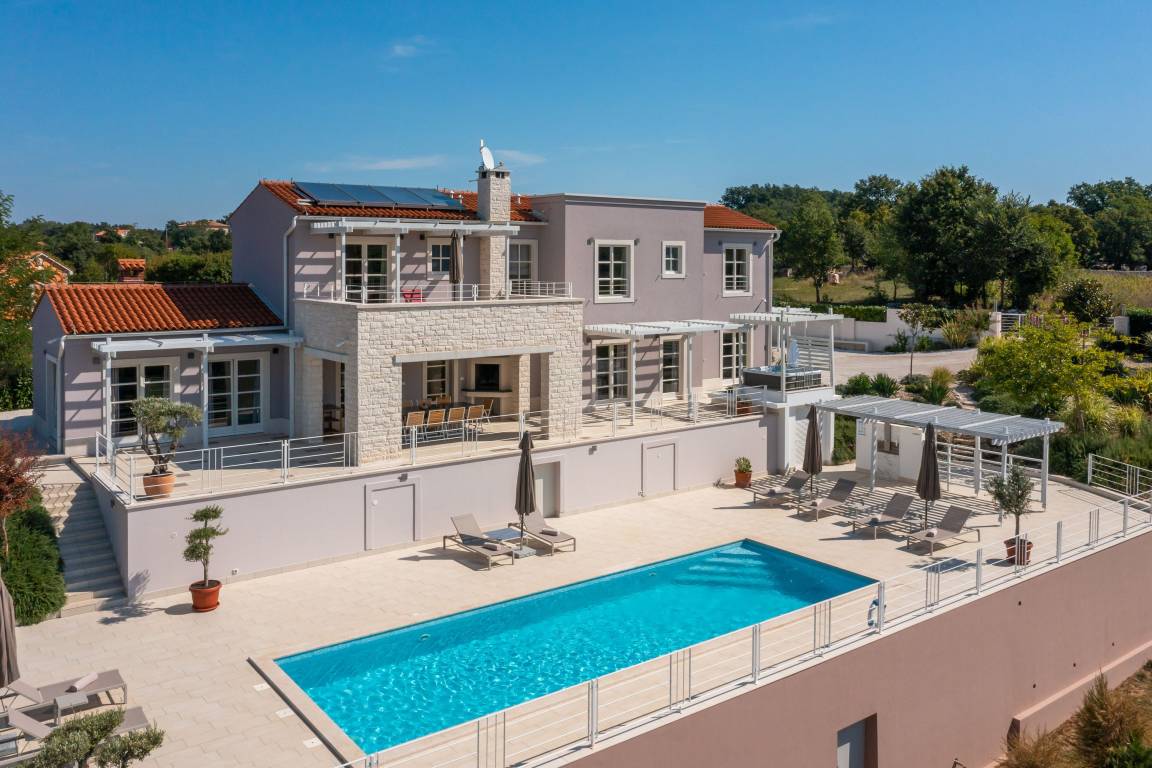 Apartment ∙ 5 Bedrooms ∙ 12 Guests - Istria
