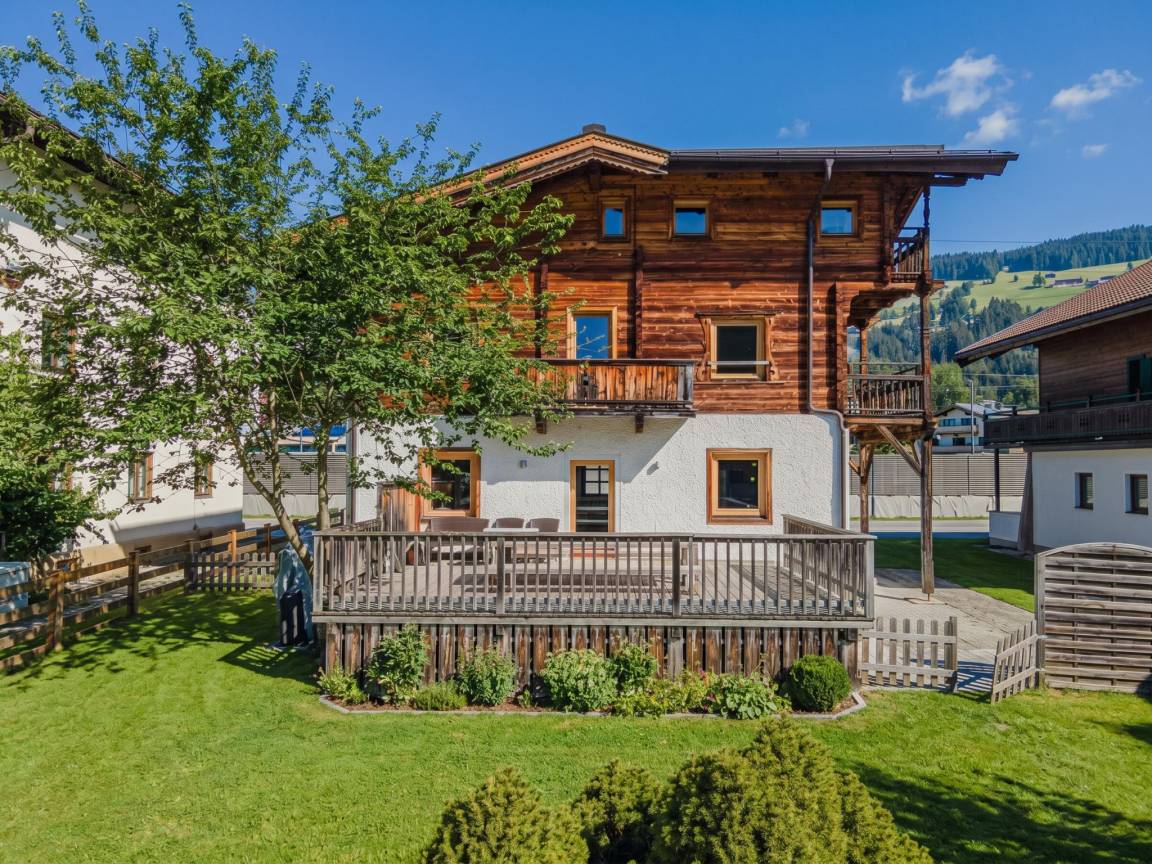 200 m&sup2; Chalet 6 Schlafzimmer 14 G&auml;ste