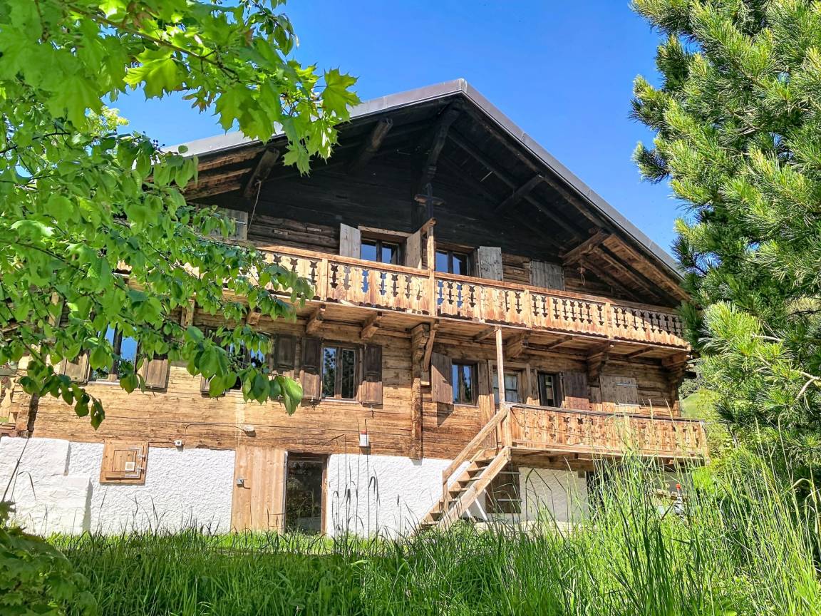 160 M² Ferienwohnung ∙ 5 Schlafzimmer ∙ 16 Gäste - Champéry