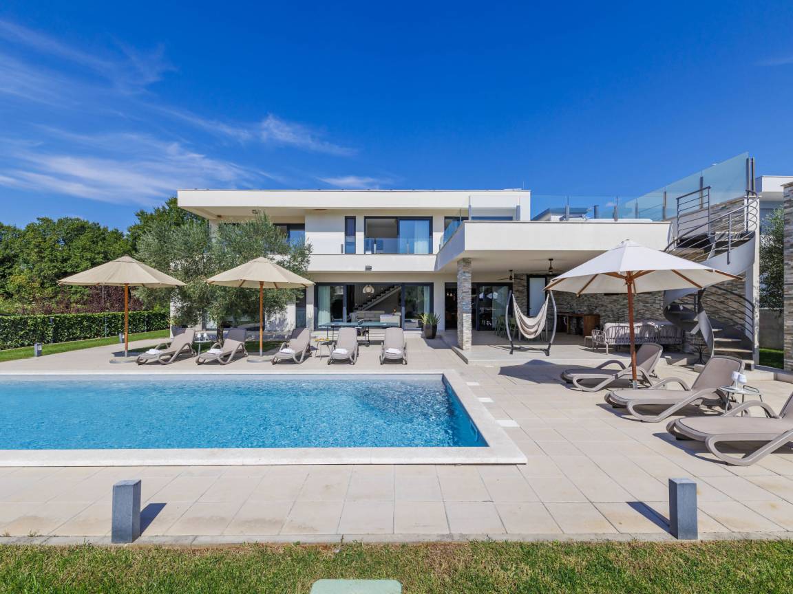 250 M² Huis ∙ 4 Slaapkamers ∙ 8 Gasten - Novigrad