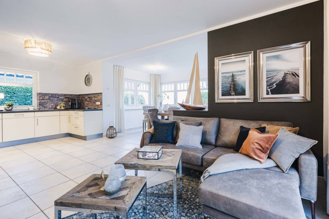 125 M² Ferienhaus ∙ 4 Schlafzimmer ∙ 8 Gäste - Zingst