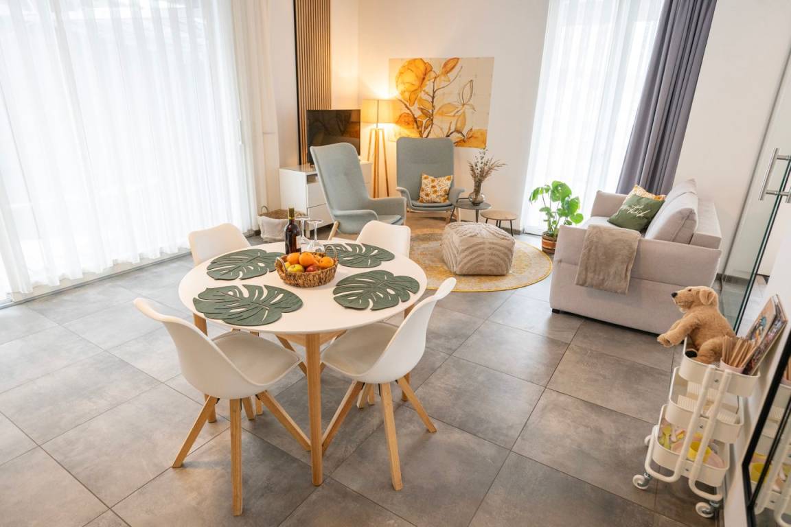 59 M² Ferienwohnung ∙ 1 Schlafzimmer ∙ 4 Gäste - Westerstede