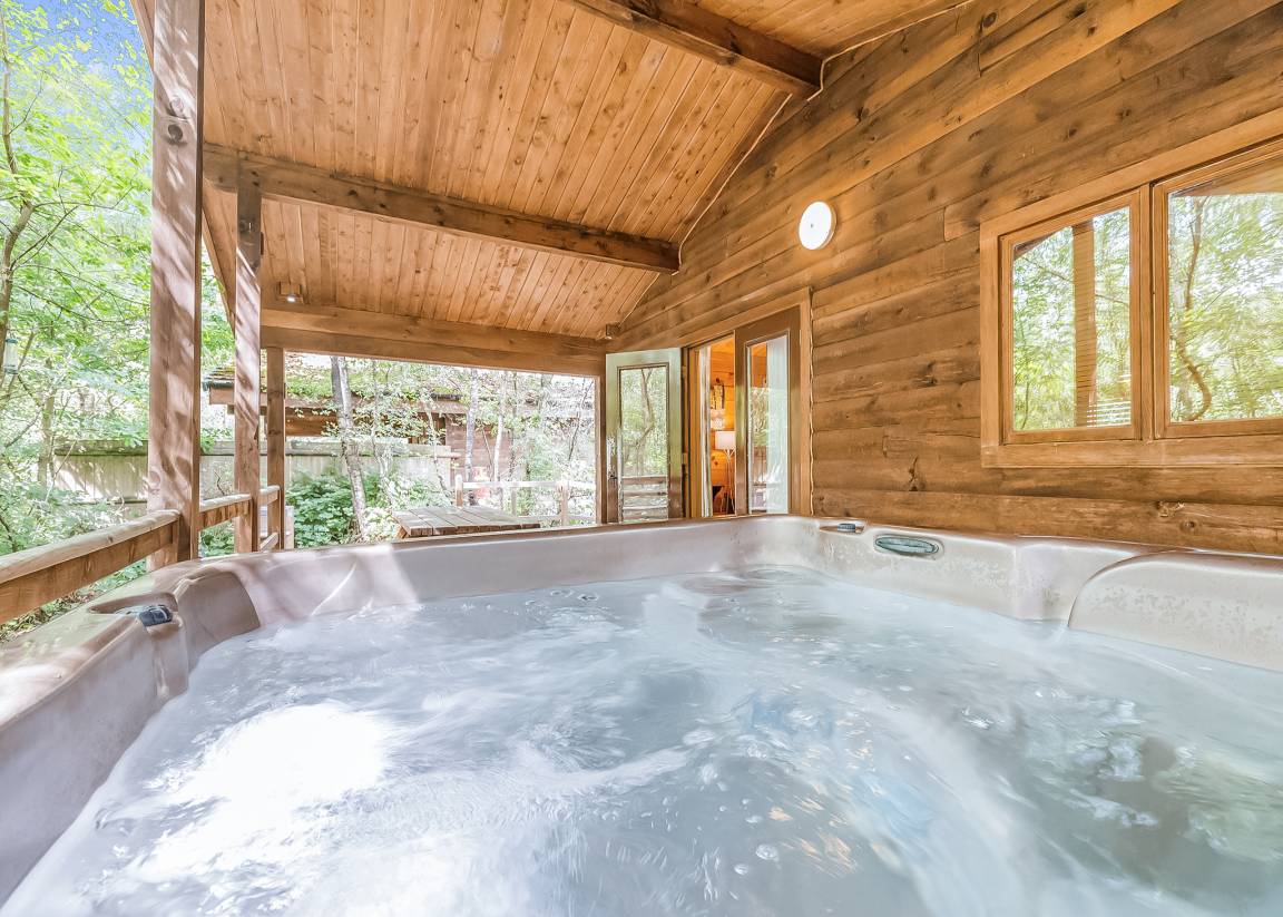 Chalet ∙ 2 Bedrooms ∙ 4 Guests - Derbyshire