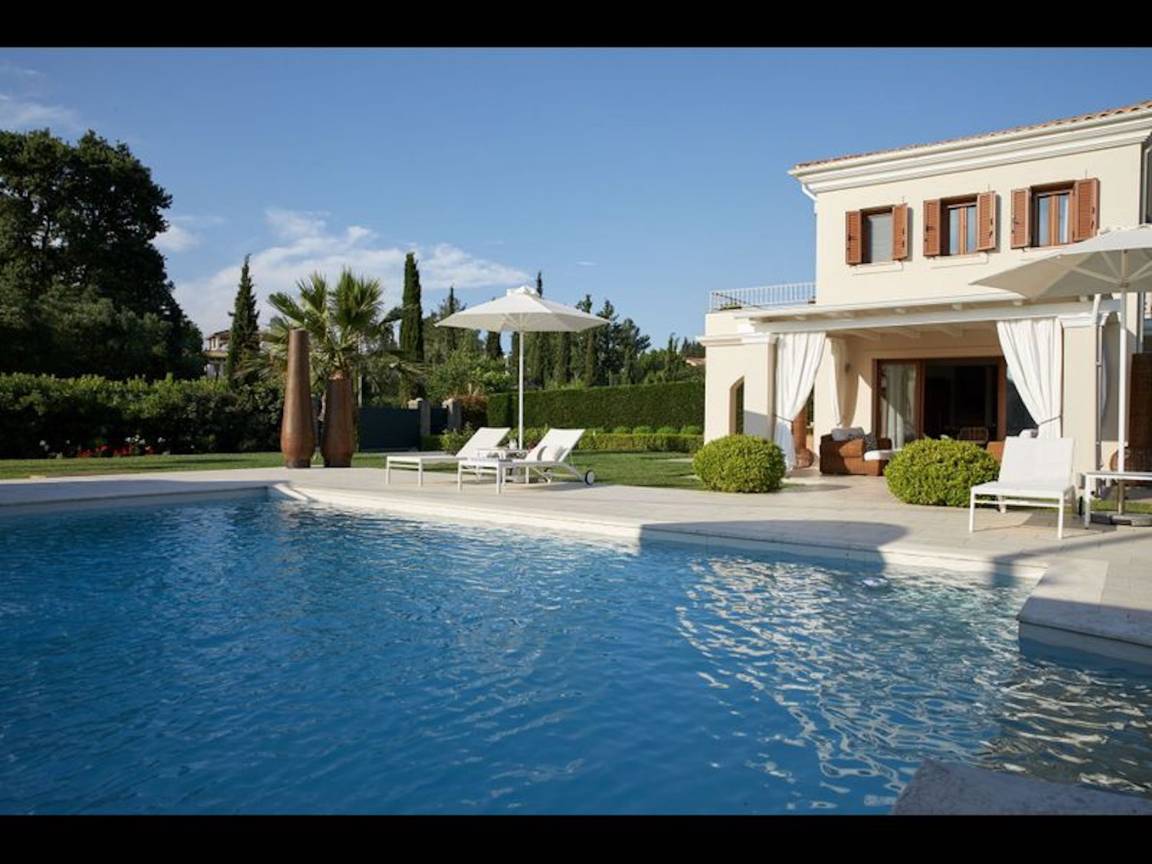 115 M² Villa ∙ 2 Schlafzimmer ∙ 4 Gäste - Korfu