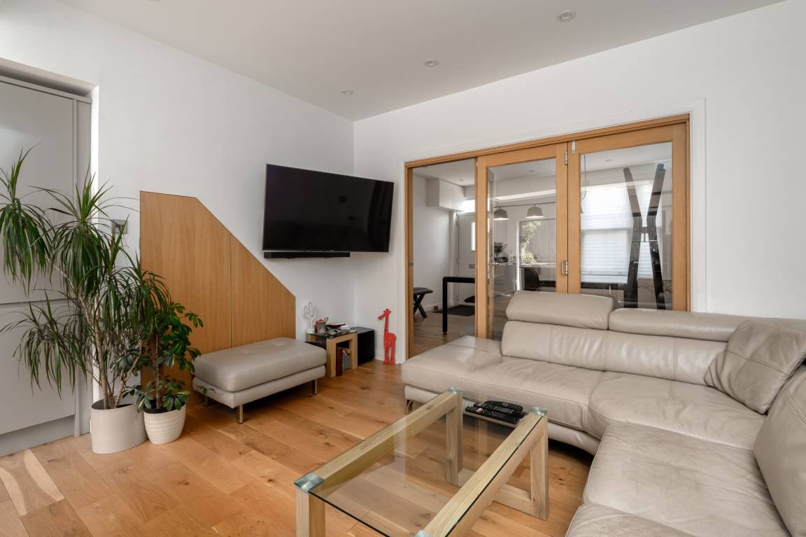 80 M² House ∙ 3 Bedrooms ∙ 6 Guests - London
