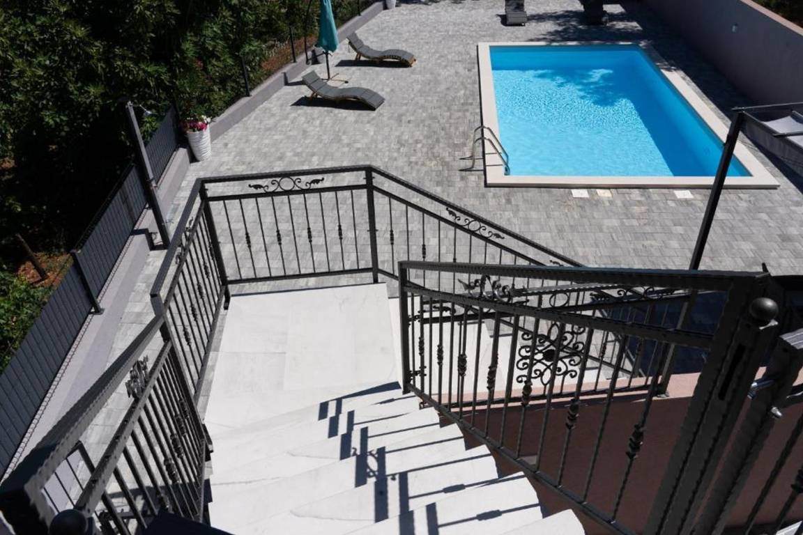150 M² Apartamento ∙ 3 Habitaciones ∙ 8 Huéspedes - Imotski