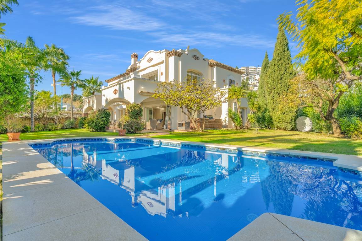 437 M² Villa ∙ 5 Schlafzimmer ∙ 12 Gäste - Benahavís