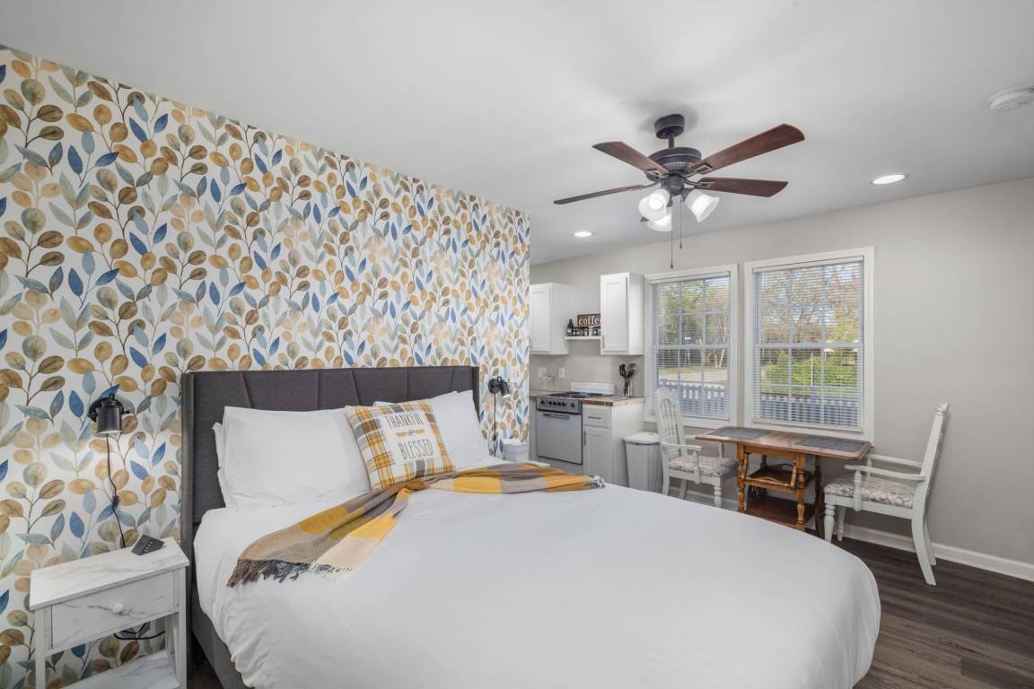 Apartment ∙ 1 Bedroom ∙ 2 Guests - Arnold, MO