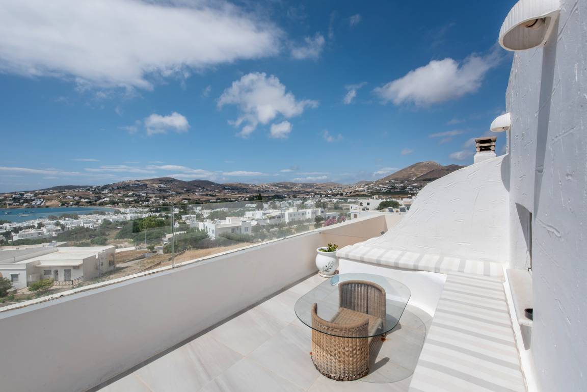 100 M² House ∙ 2 Bedrooms ∙ 5 Guests - Paros