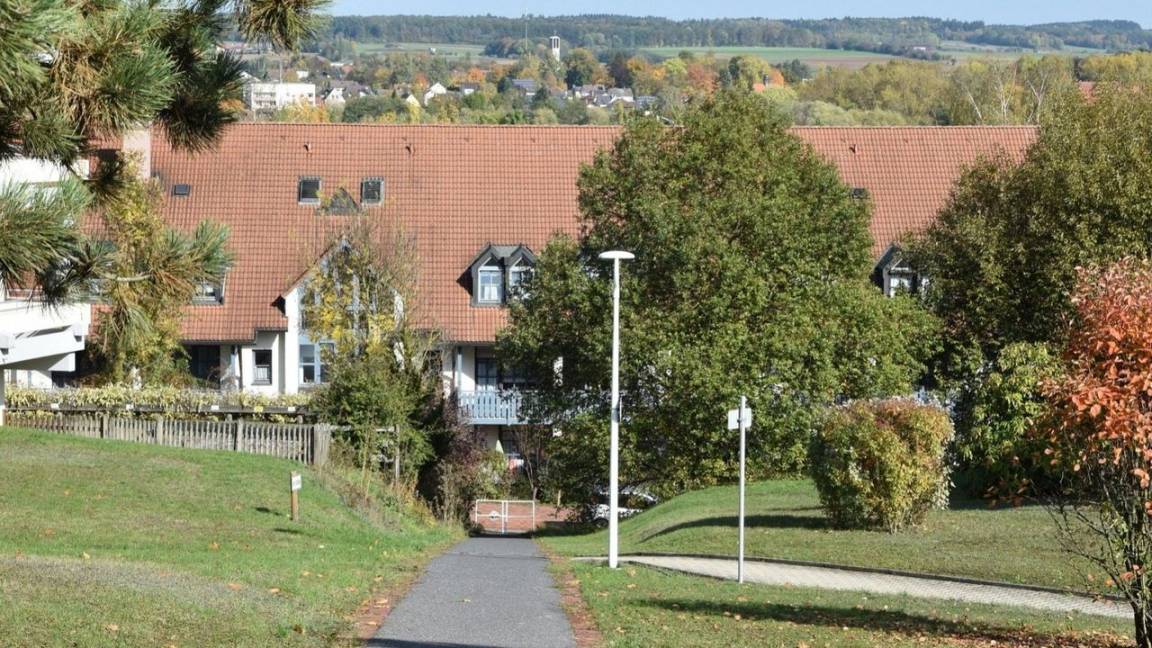48 M² Ferienwohnung ∙ 1 Schlafzimmer ∙ 3 Gäste - Bad Rodach
