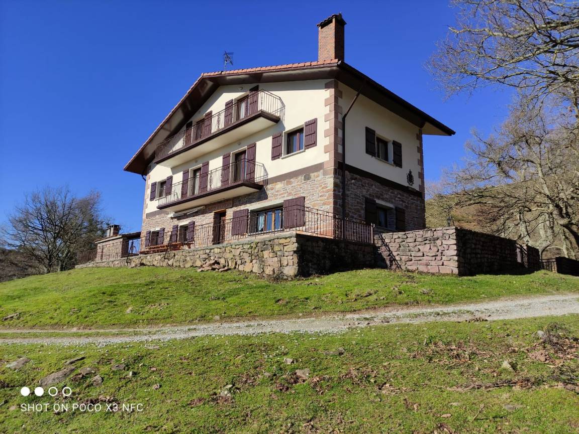 95 M² Casa ∙ 2 Habitaciones ∙ 6 Huéspedes - Baztan