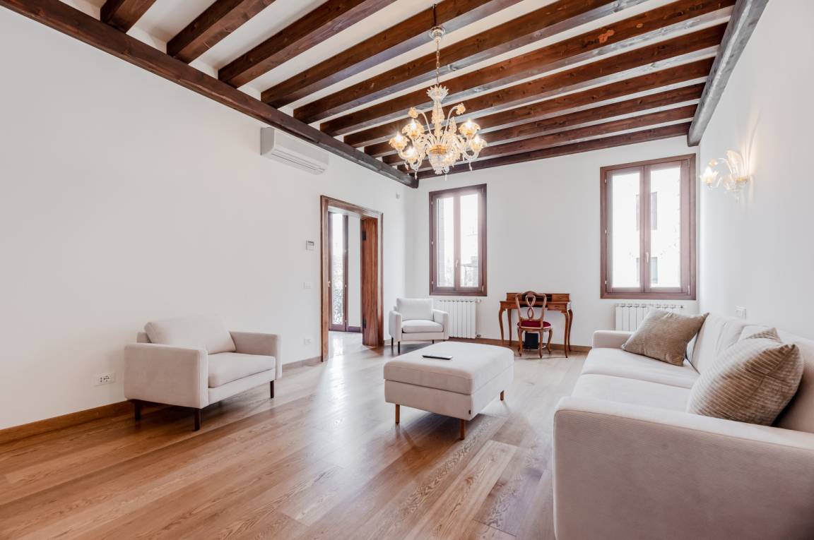 250 M² Ferienwohnung ∙ 3 Schlafzimmer ∙ 8 Gäste - Venedig
