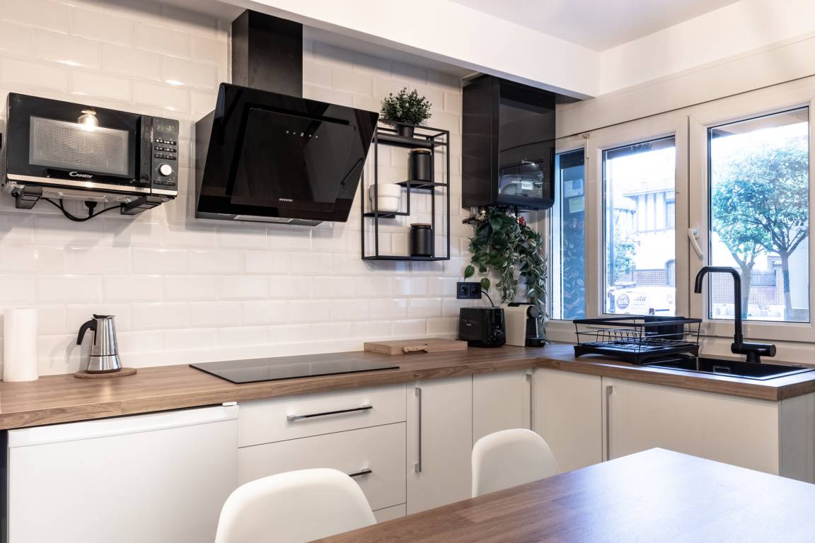 60 M² Apartamento ∙ 2 Habitaciones ∙ 4 Huéspedes - Bilbao