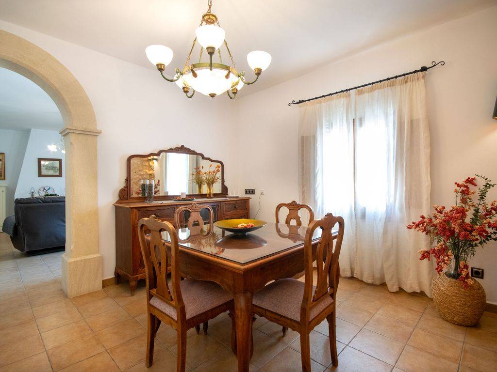 200 M² Apartamento ∙ 4 Habitaciones ∙ 8 Huéspedes - Cala Murada
