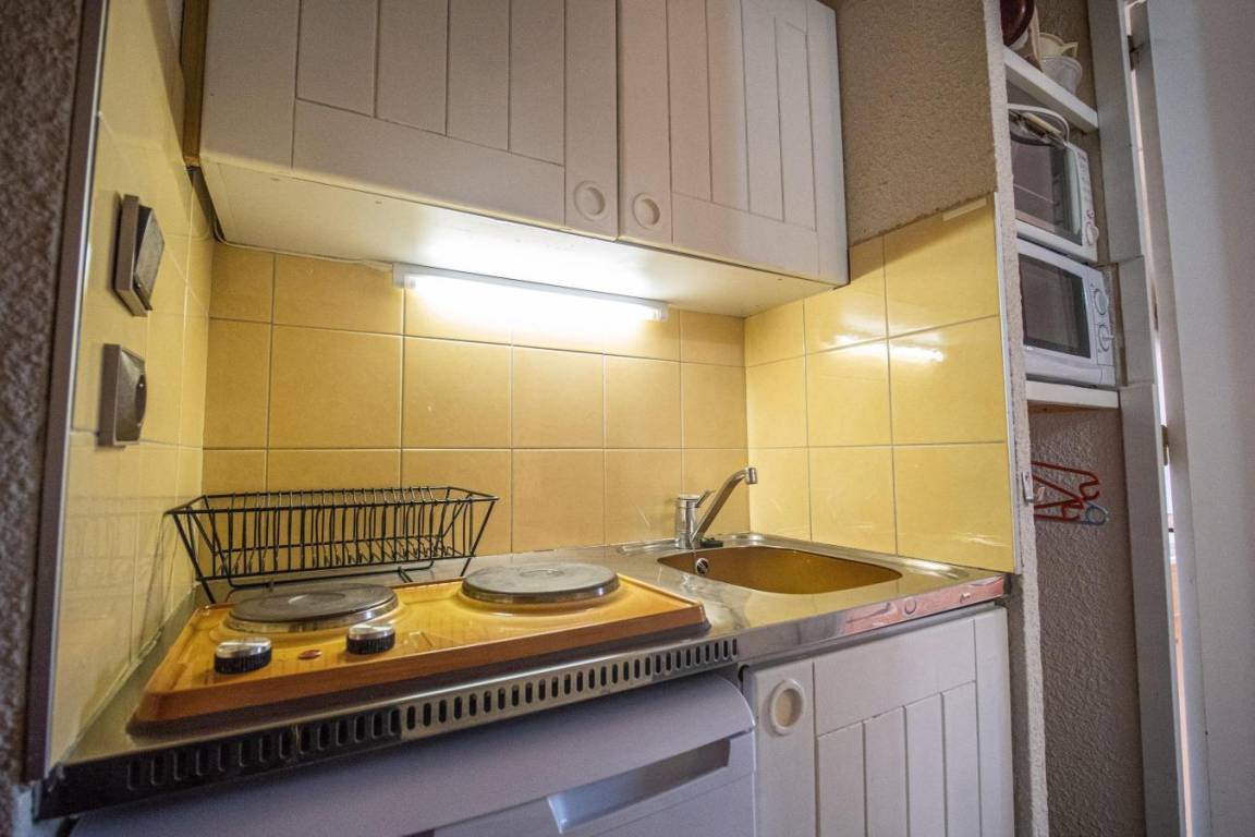 13 m² Studio ∙ 1 Schlafzimmer ∙ 2 Gäste – Bild 3