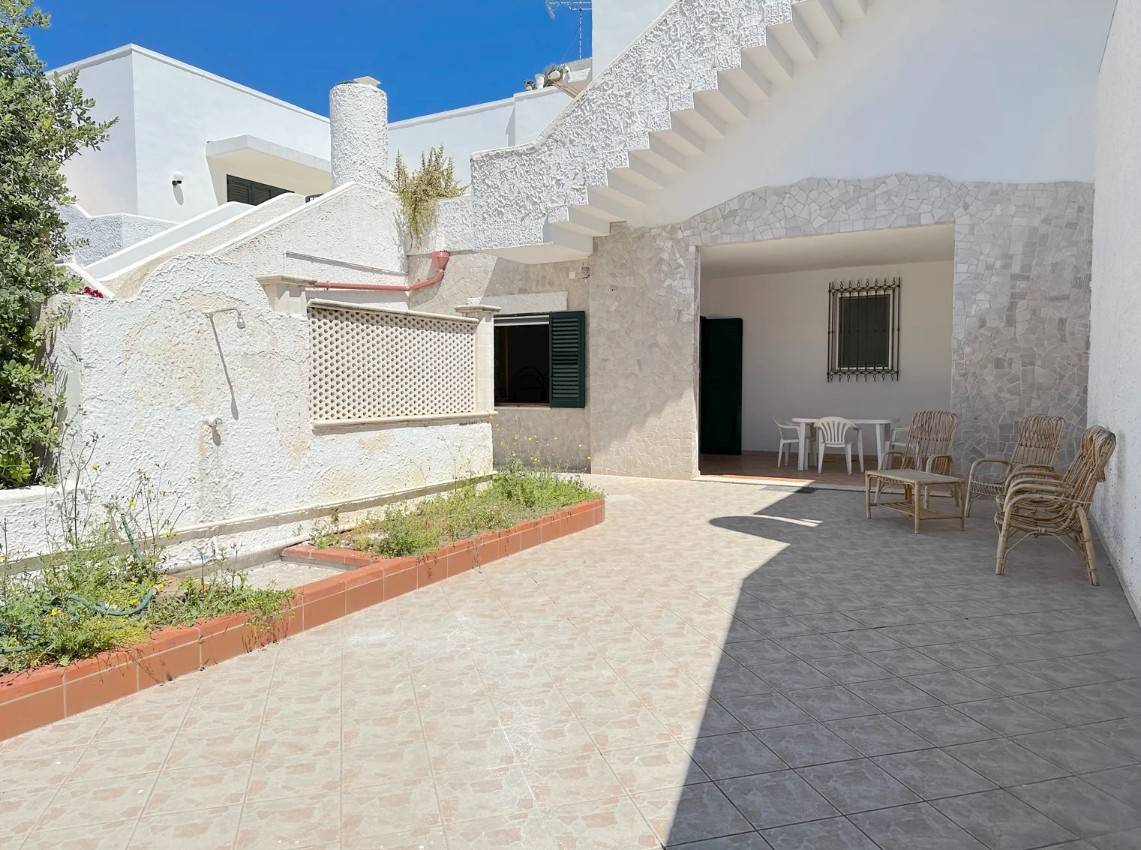 Villa ∙ 3 Bedrooms ∙ 10 Guests - Gallipoli