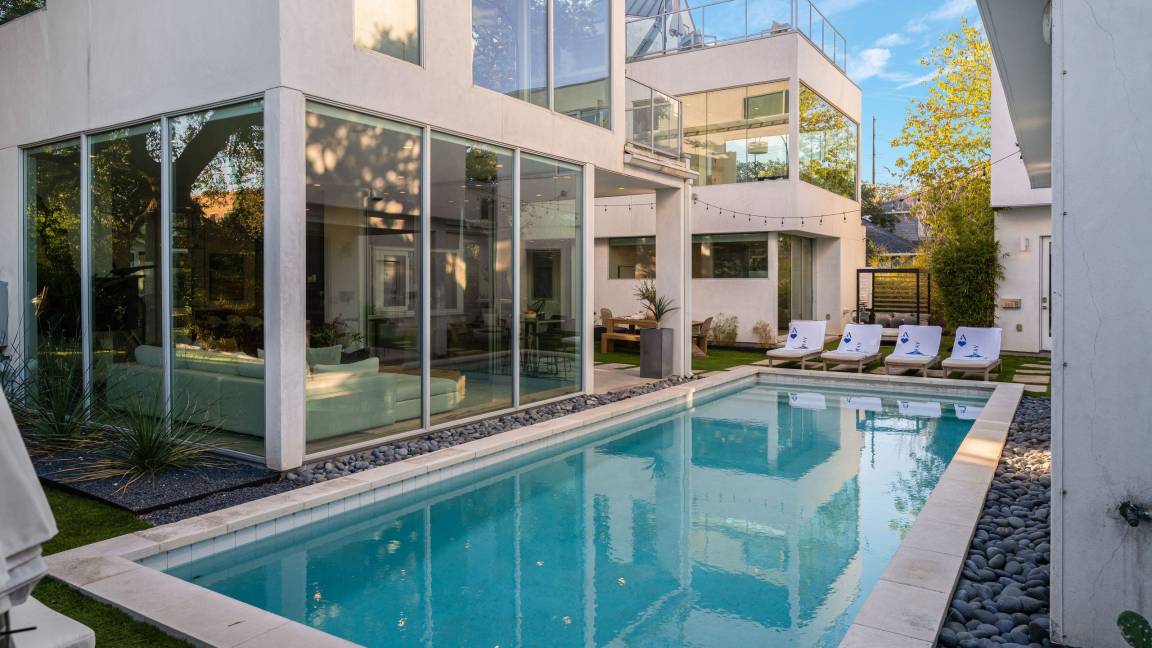 696 M² Ferienhaus ∙ 3 Schlafzimmer ∙ 6 Gäste - Austin, TX