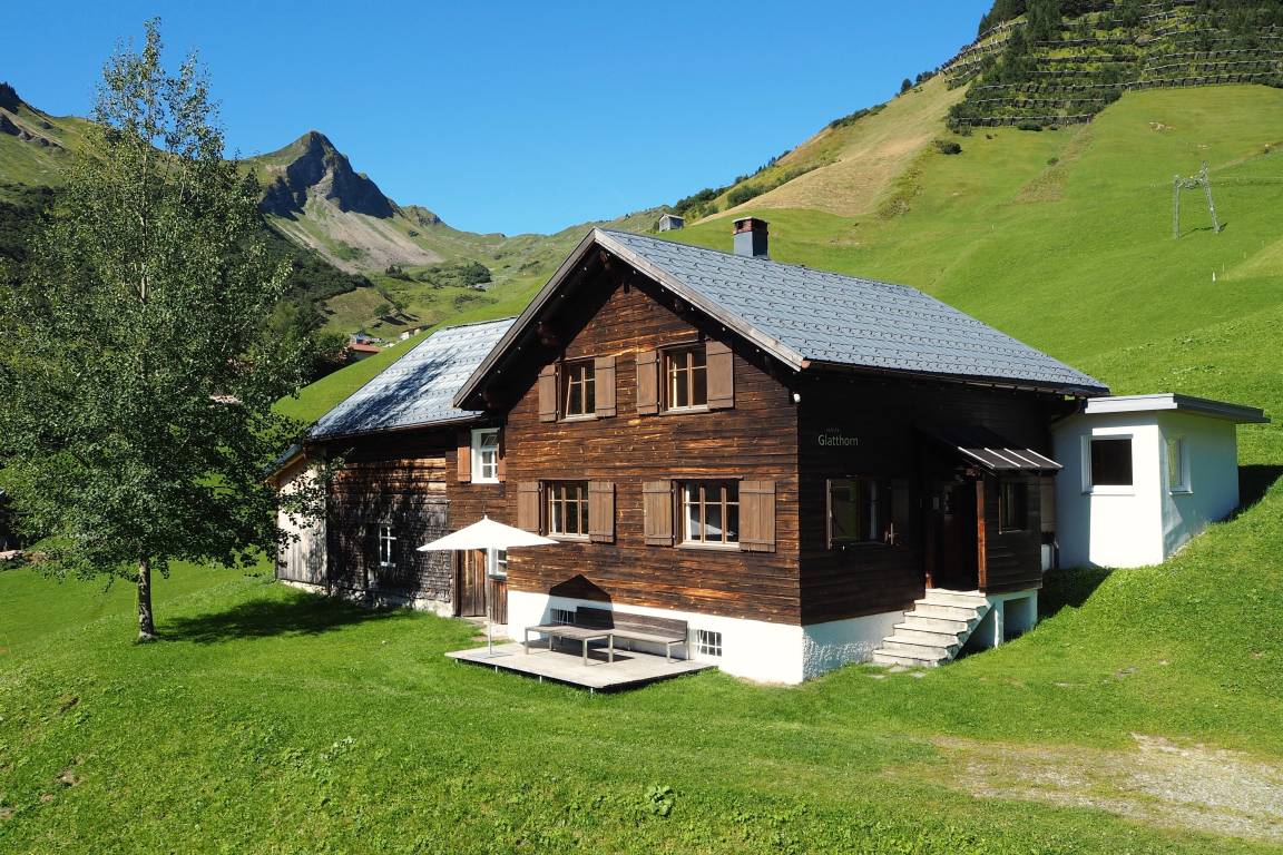 135 M² Ferienhaus ∙ 5 Schlafzimmer ∙ 16 Gäste - Faschina