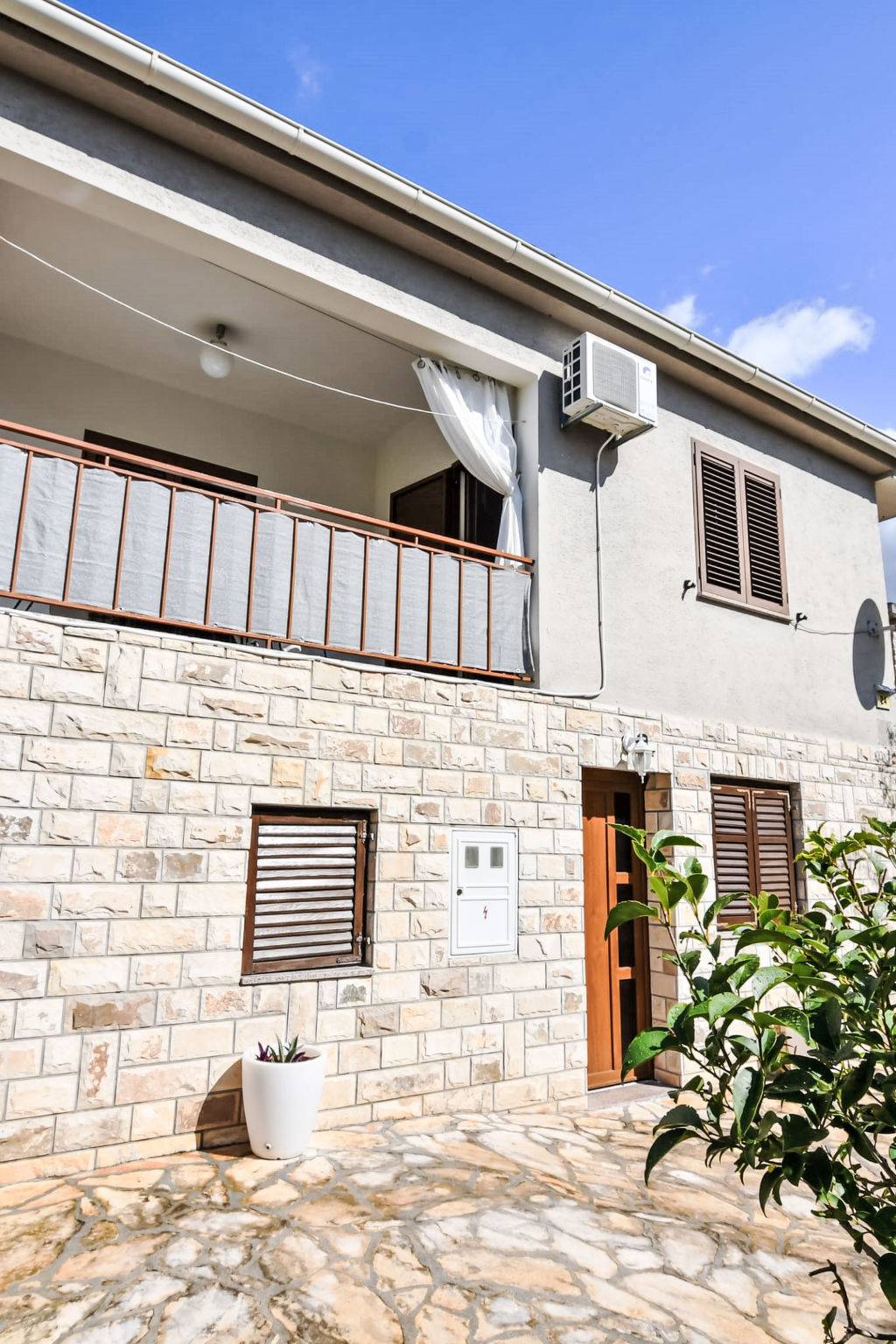100 M² House ∙ 3 Bedrooms ∙ 7 Guests - Croatia