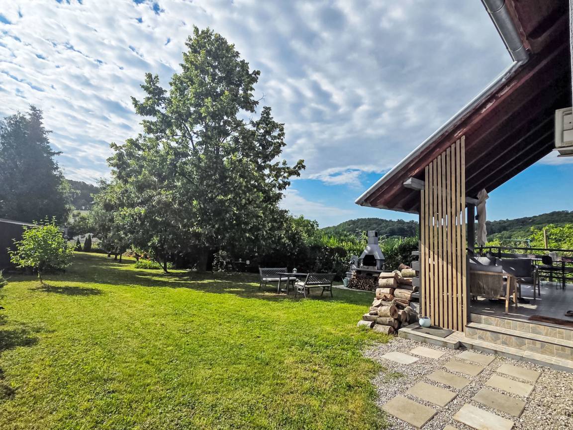 202 M² House ∙ 4 Bedrooms ∙ 8 Guests - Zagreb