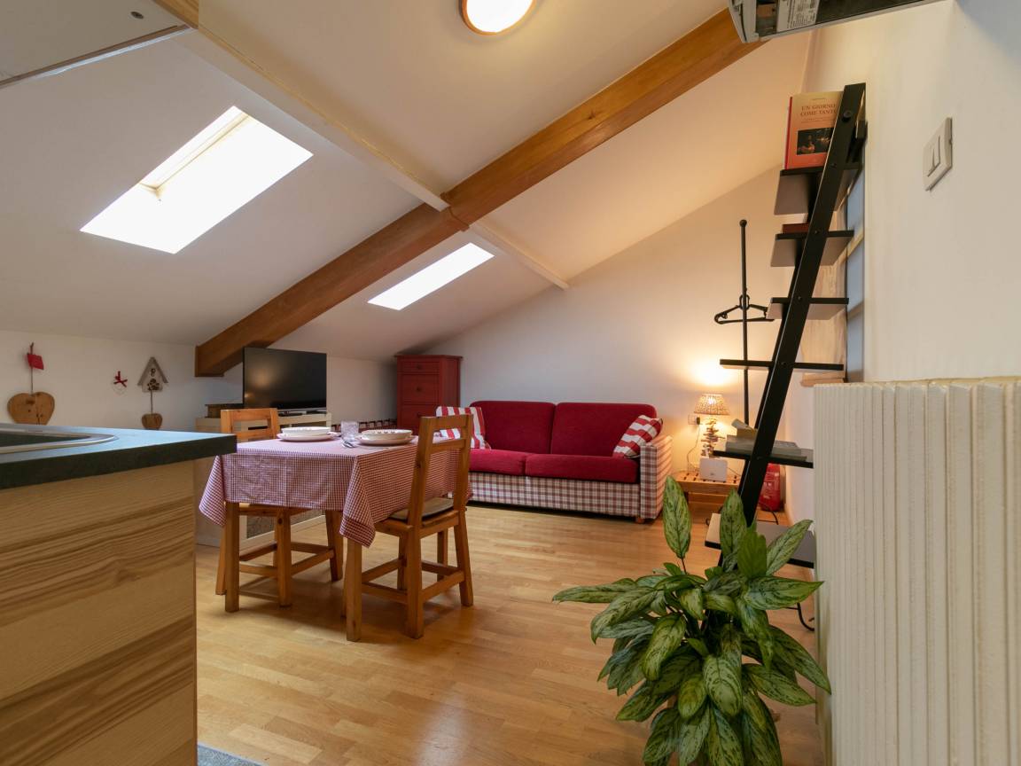 39 M² Ferienwohnung ∙ 2 Gäste - Lecco