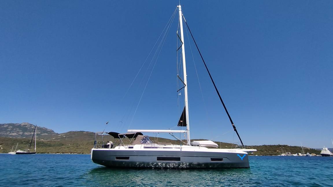 15 M² Casa Flotante ∙ 5 Habitaciones ∙ 10 Huéspedes - Olbia