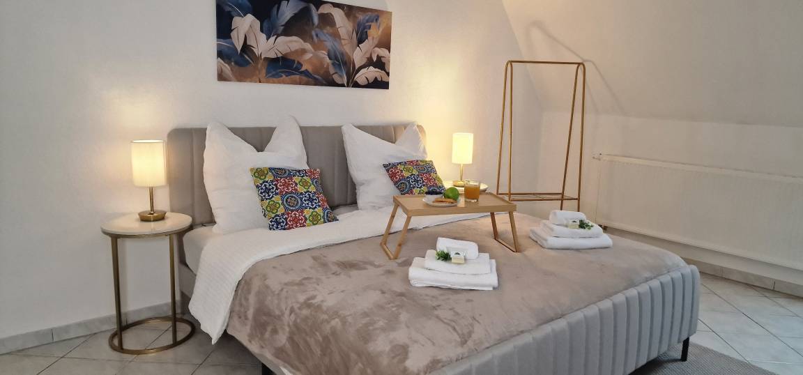 110 M² Ferienhaus ∙ 4 Schlafzimmer ∙ 8 Gäste - Hechingen