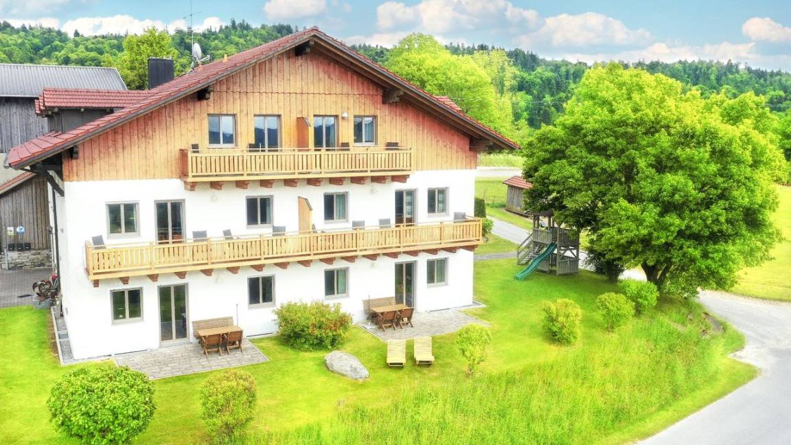 60 M² Ferienwohnung ∙ 2 Schlafzimmer ∙ 4 Gäste - Wegscheid