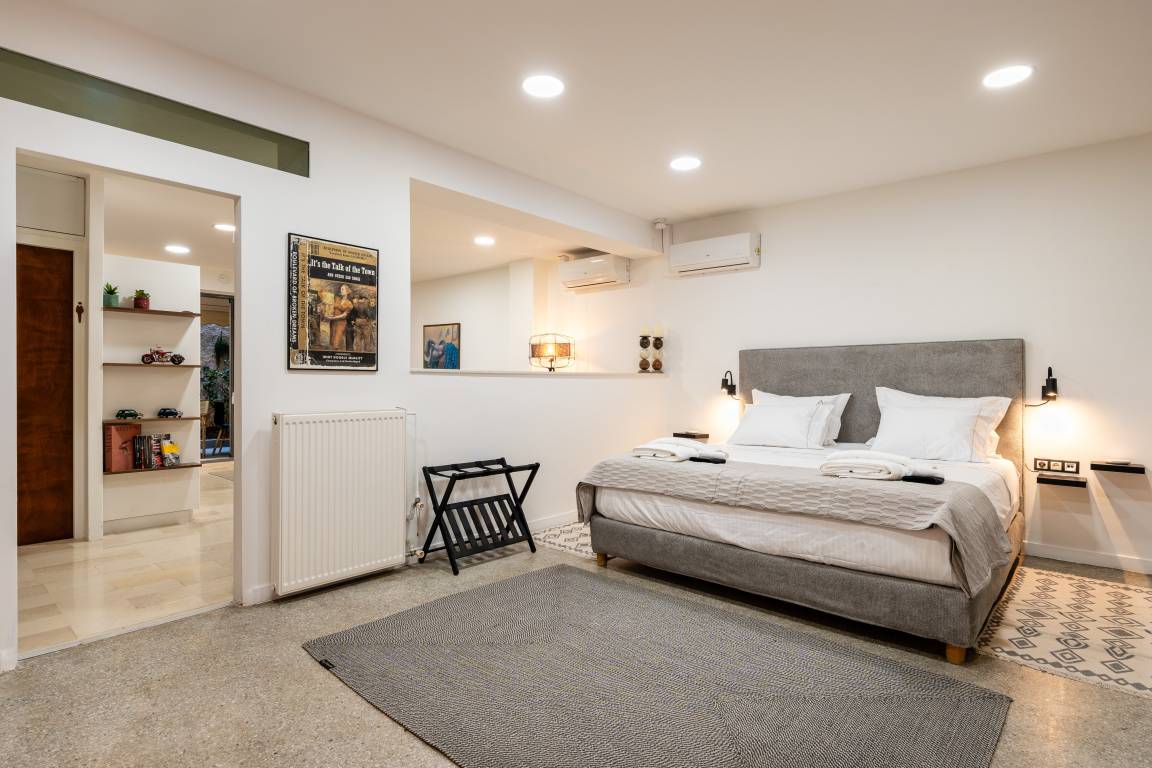 70 M² Studio Flat ∙ 1 Bedroom ∙ 4 Guests - Atina