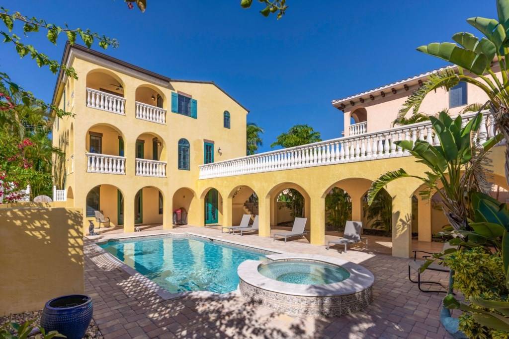 House ∙ 5 Bedrooms ∙ 14 Guests - Captiva, FL
