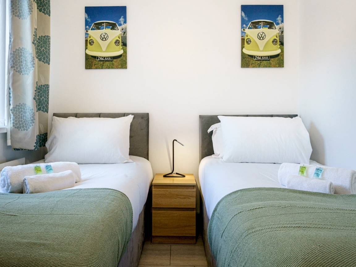 56 M² Apartment ∙ 2 Bedrooms ∙ 4 Guests - Queen's University Belfast