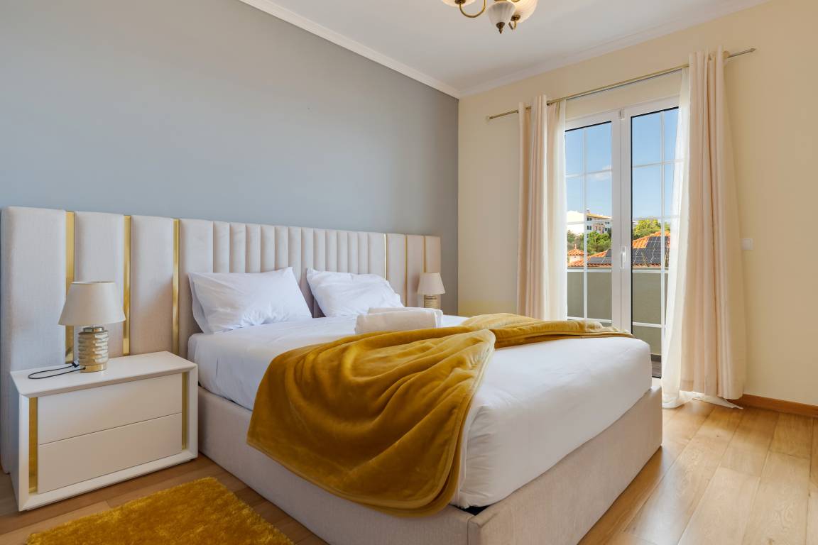 210 M² Ferienhaus ∙ 3 Schlafzimmer ∙ 6 Gäste - Faial