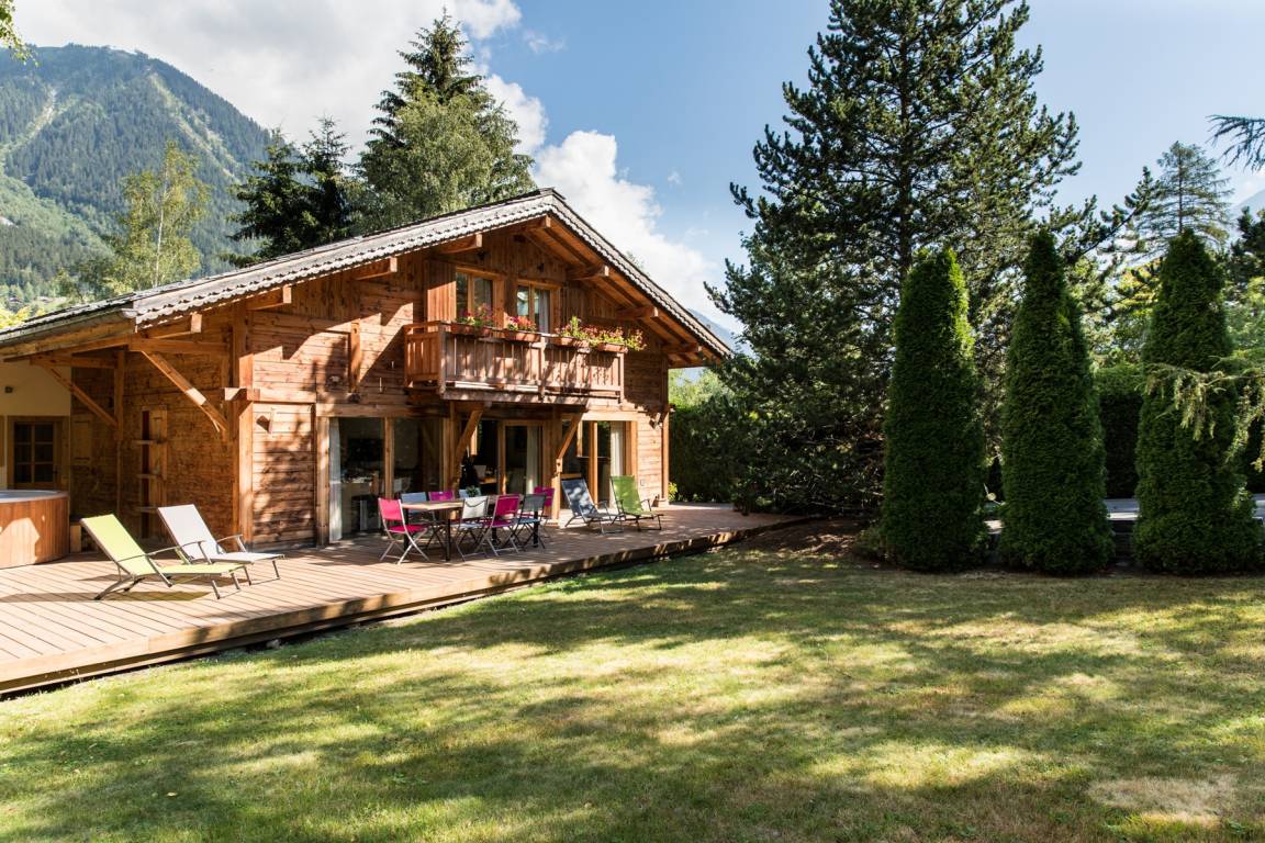 180 M² Chalet ∙ 6 Bedrooms ∙ 12 Guests - Chamonix