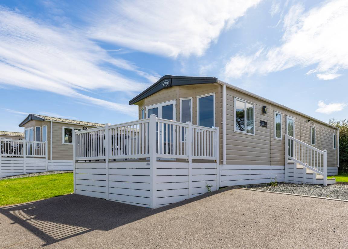 Caravan ∙ 3 Bedrooms ∙ 6 Guests - Perranporth