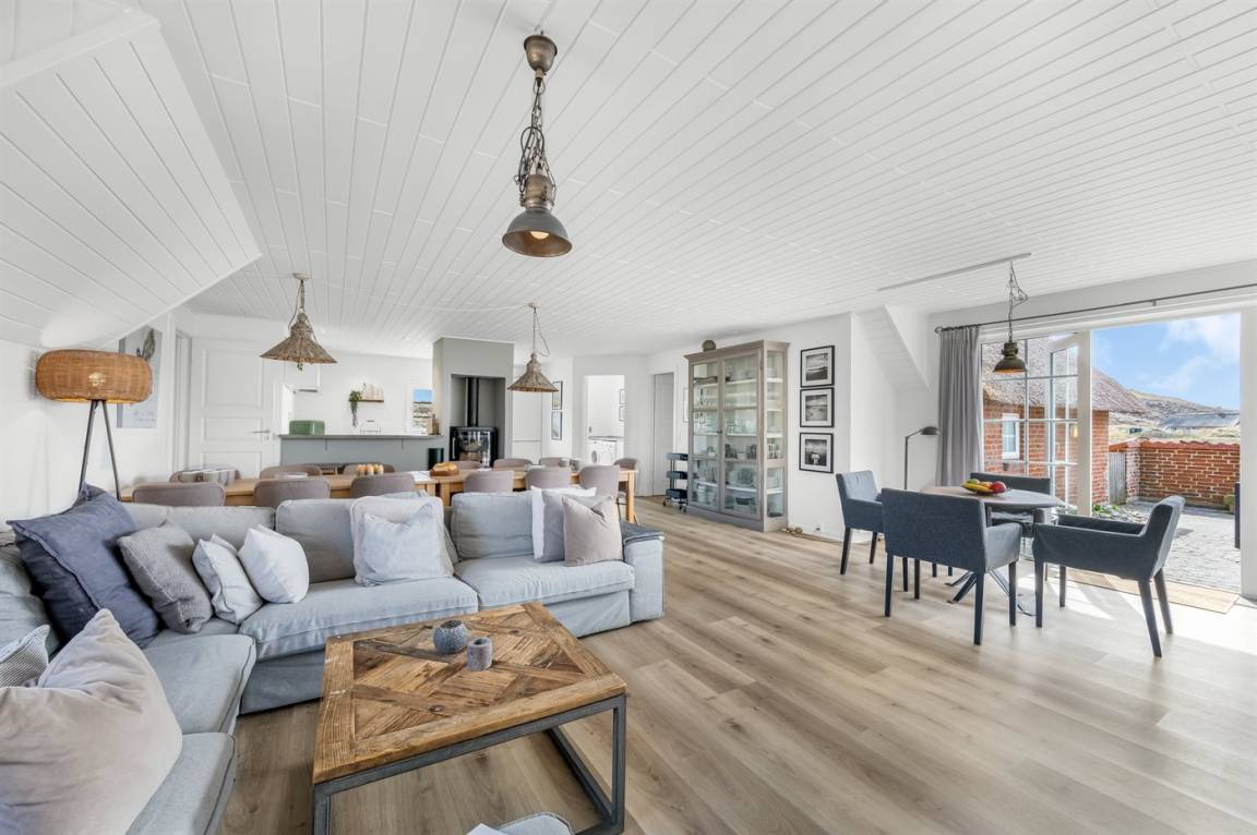 212 m² Ferienhaus ∙ 6 Schlafzimmer ∙ 14 Gäste – Bild 6