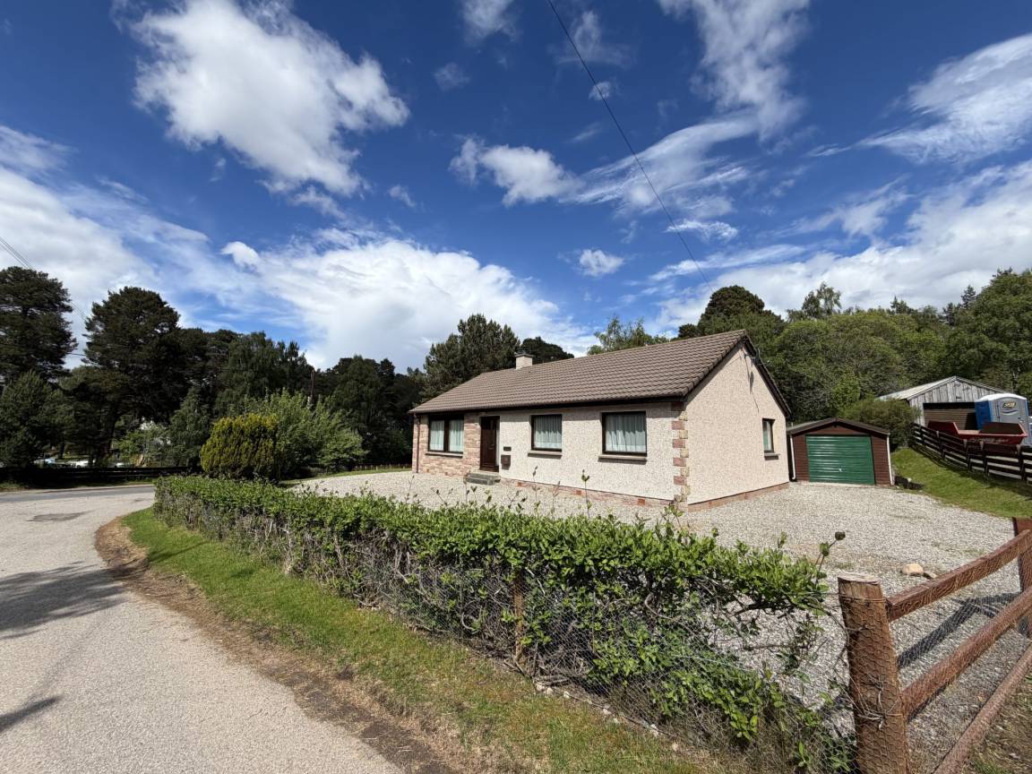 House ∙ 3 Bedrooms ∙ 6 Guests - Carrbridge