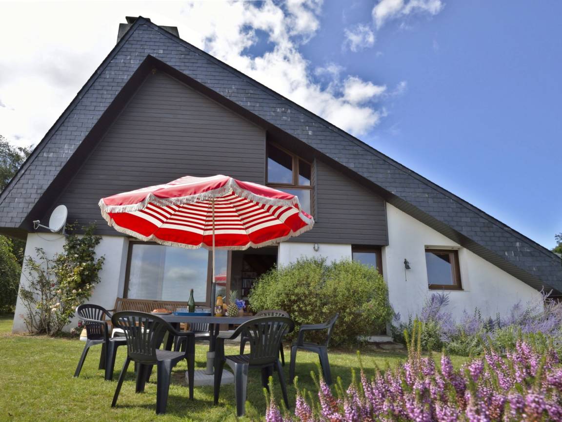 150 M² Maison De Vacances ∙ 4 Chambres ∙ 8 Personnes - Plestin-les-Grèves