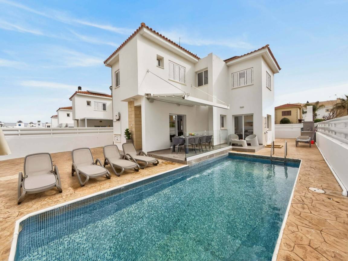 180 M² Appartement ∙ 4 Chambres ∙ 8 Personnes - Ayia Napa