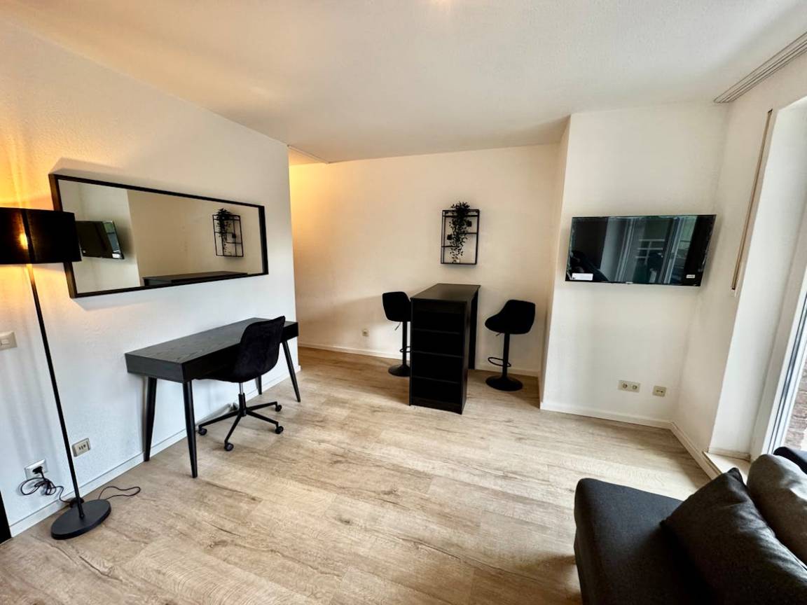 30 M² Apartamento ∙ 2 Huéspedes - Düsseldorf