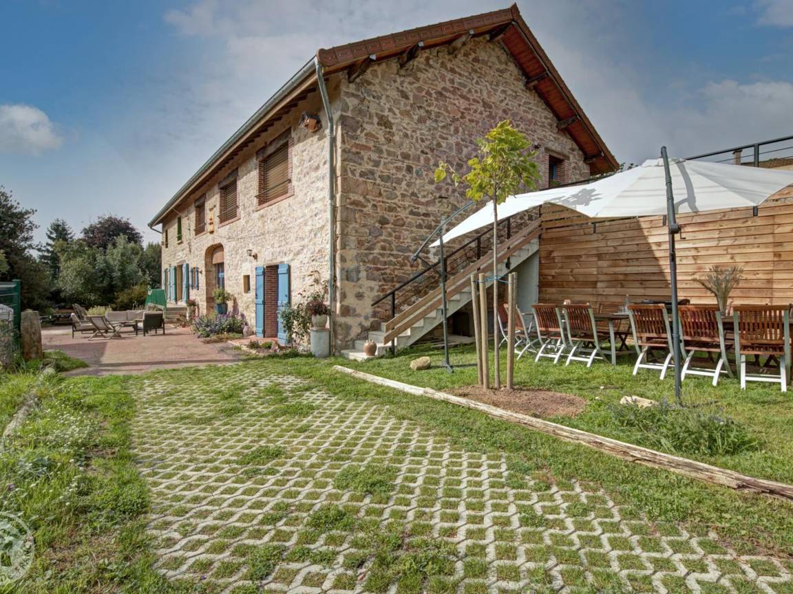 200 M² Cottage ∙ 3 Chambres ∙ 12 Personnes - Beaujolais