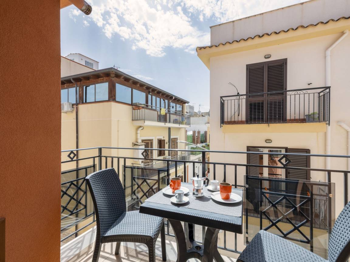 75 M² Appartement ∙ 1 Chambre ∙ 4 Personnes - Balestrate