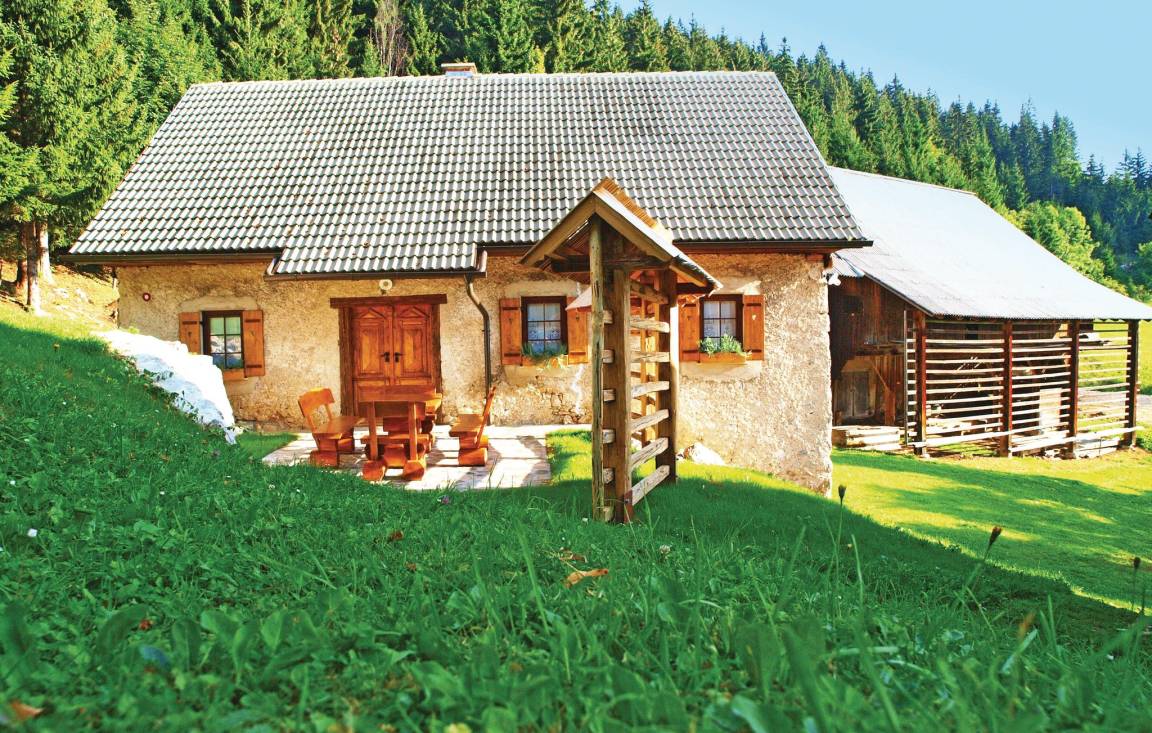 75 M² Apartment ∙ 2 Bedrooms ∙ 4 Guests - Mozirje