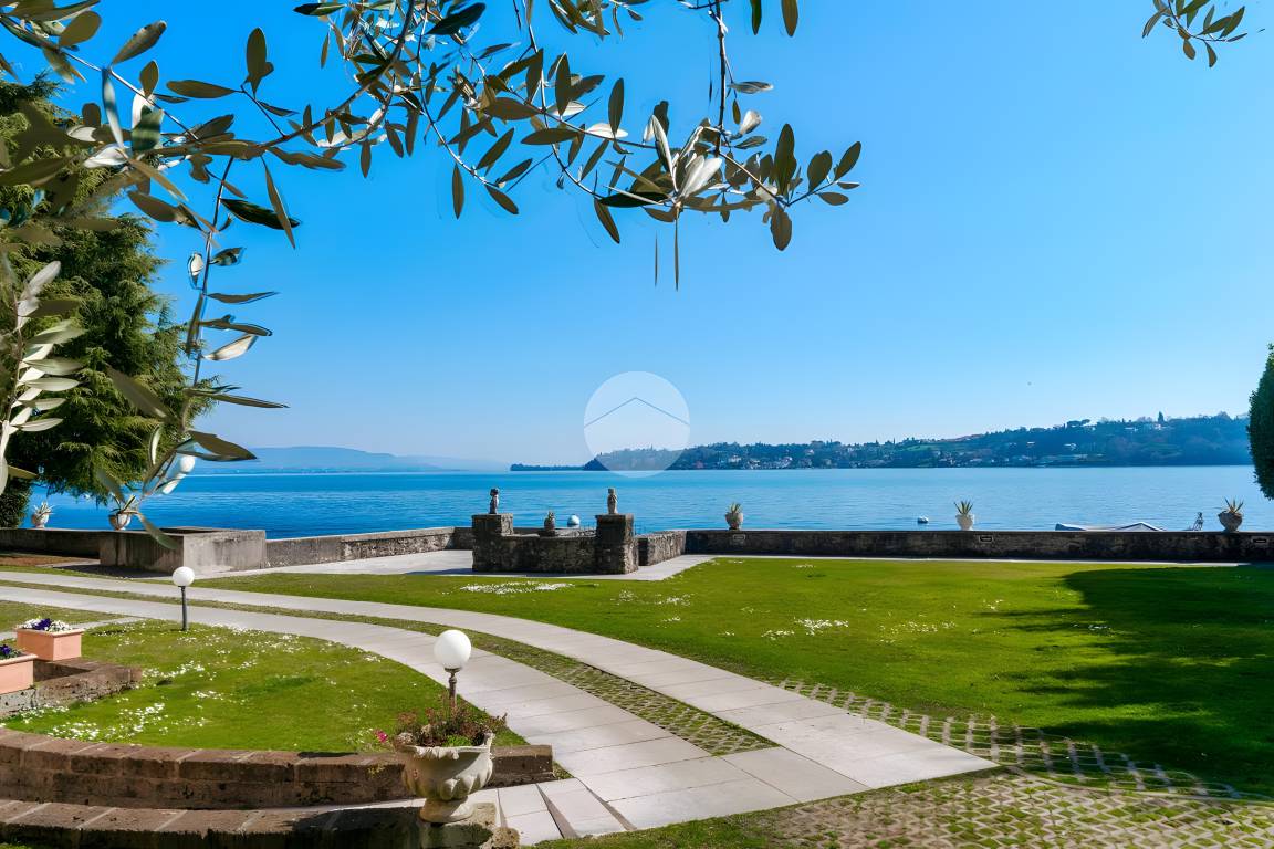 90 M² Ferienwohnung ∙ 2 Schlafzimmer ∙ 4 Gäste - Gardone Riviera